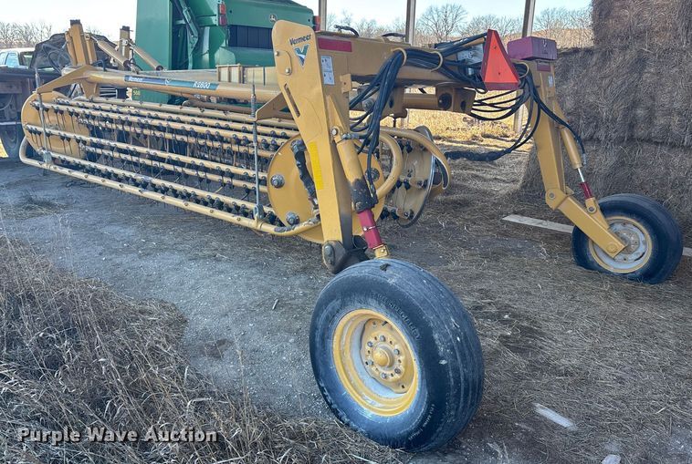 image for item DU6933 Vermeer R 2800 hay rake