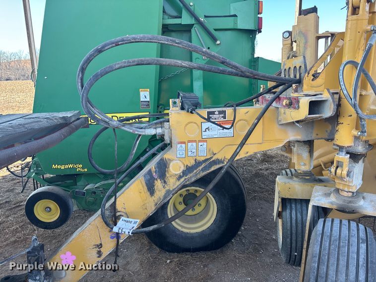 image for item DU6933 Vermeer R 2800 hay rake