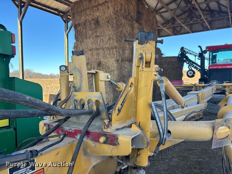 image for item DU6933 Vermeer R 2800 hay rake