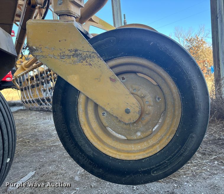 image for item DU6933 Vermeer R 2800 hay rake