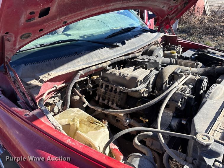 image for item DU6934 2001 Dodge Ram 2500 flatbed pickup truck