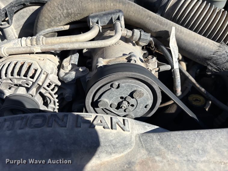 image for item DU6934 2001 Dodge Ram 2500 flatbed pickup truck