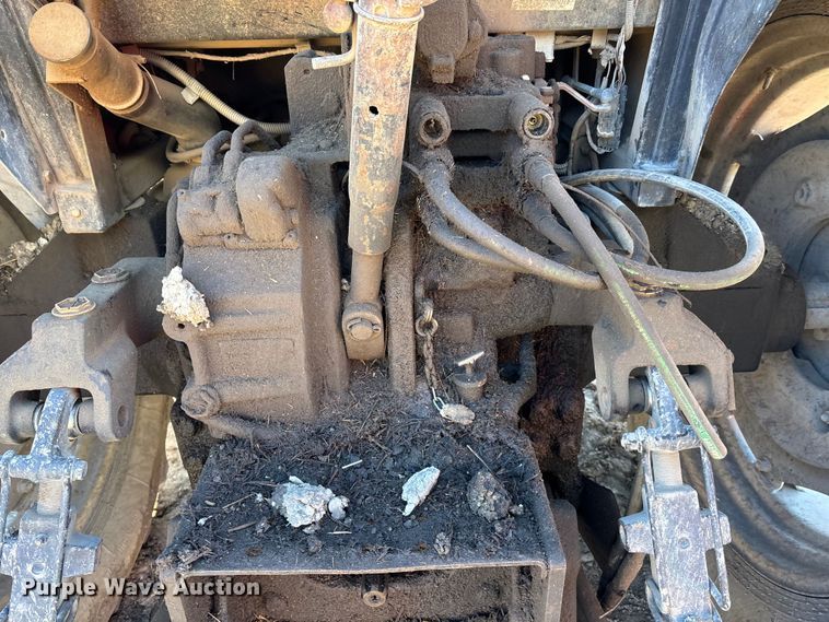 image for item DU6935 1996 Case IH 5240 MFWD tractor