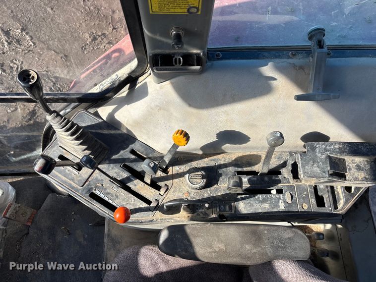 image for item DU6935 1996 Case IH 5240 MFWD tractor