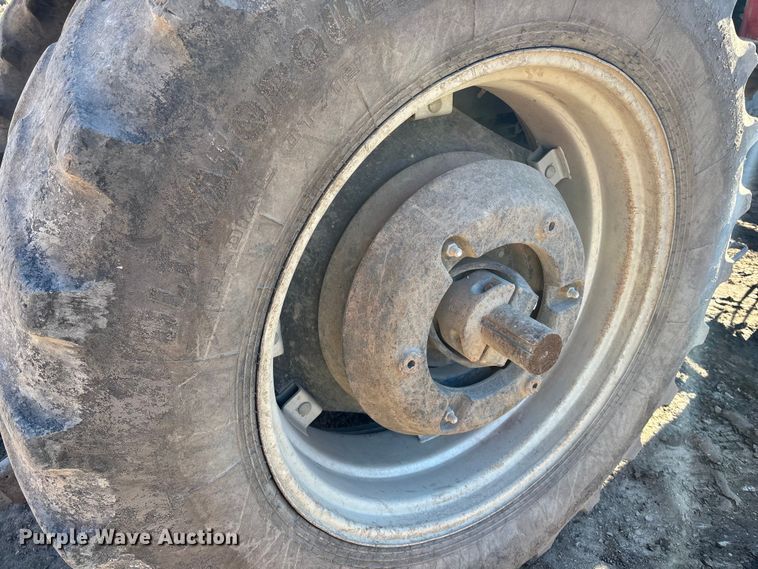 image for item DU6935 1996 Case IH 5240 MFWD tractor