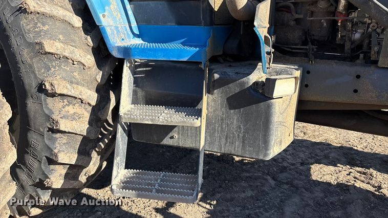 image for item DU6936 1997 New Holland 8870 MFWD tractor