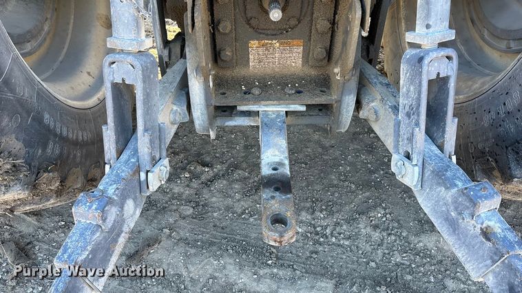 image for item DU6936 1997 New Holland 8870 MFWD tractor