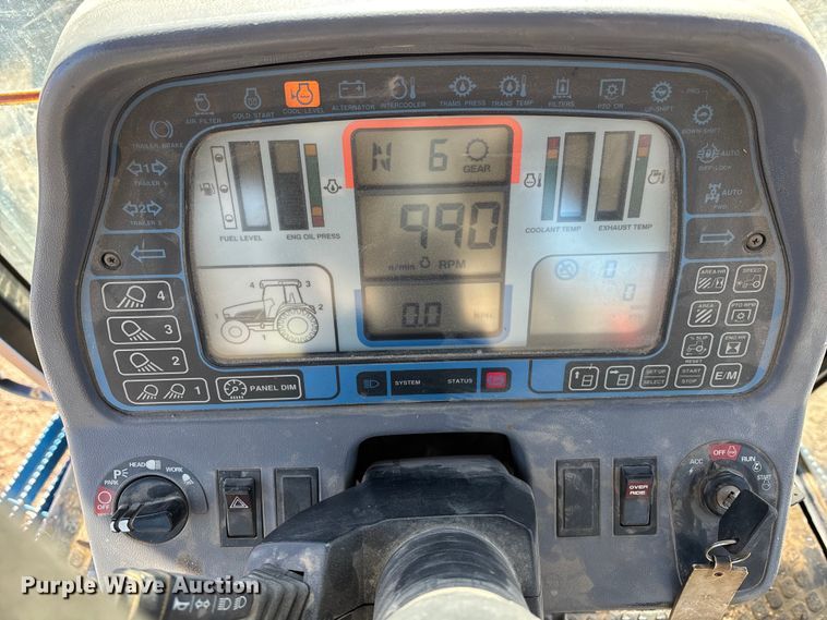 image for item DU6936 1997 New Holland 8870 MFWD tractor