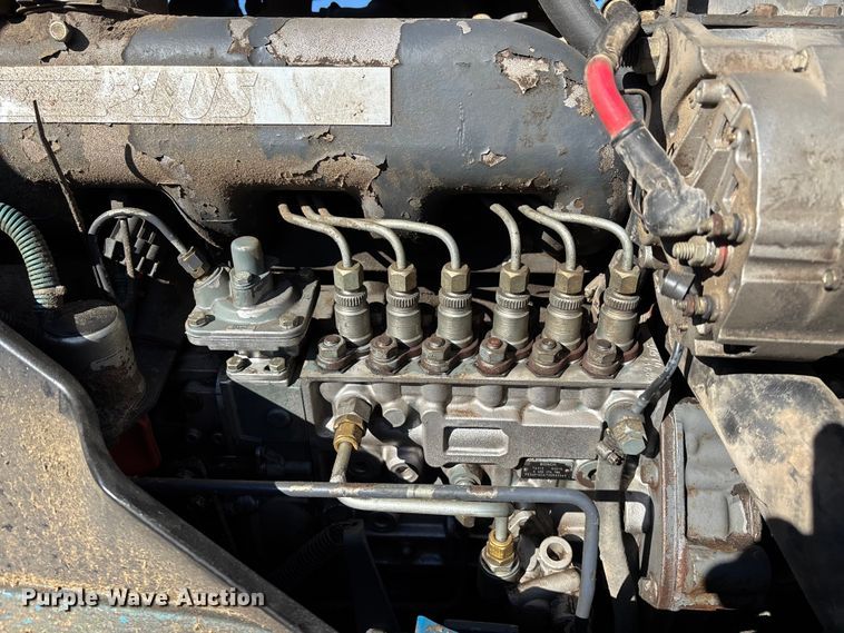 image for item DU6936 1997 New Holland 8870 MFWD tractor