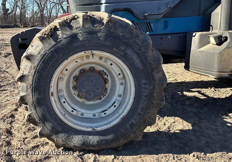 image for item DU6936 1997 New Holland 8870 MFWD tractor