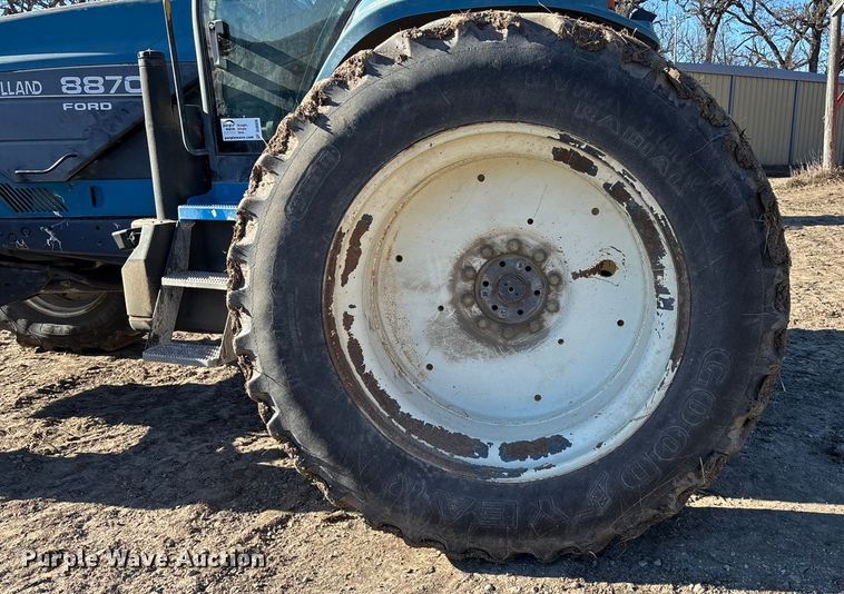 image for item DU6936 1997 New Holland 8870 MFWD tractor