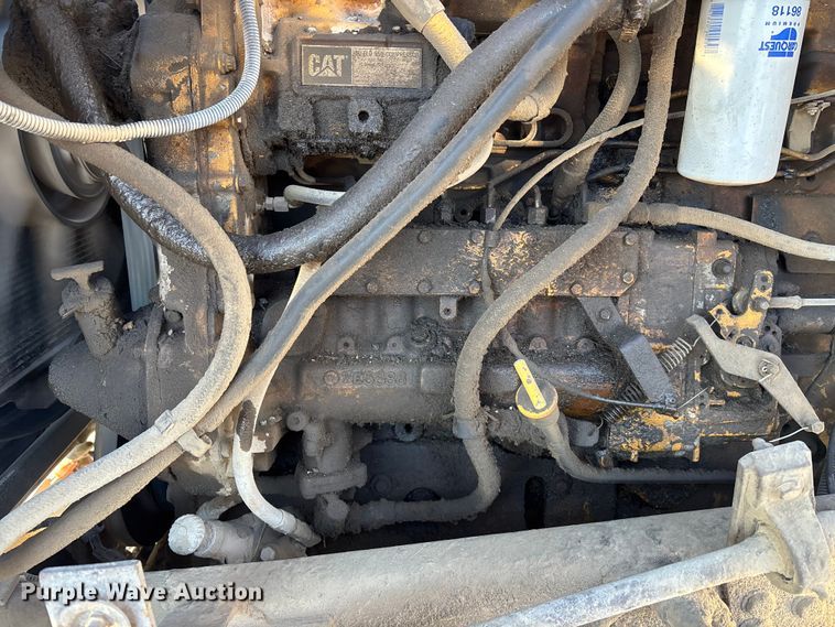 image for item DU6937 1994 Ford LTL9000 semi truck