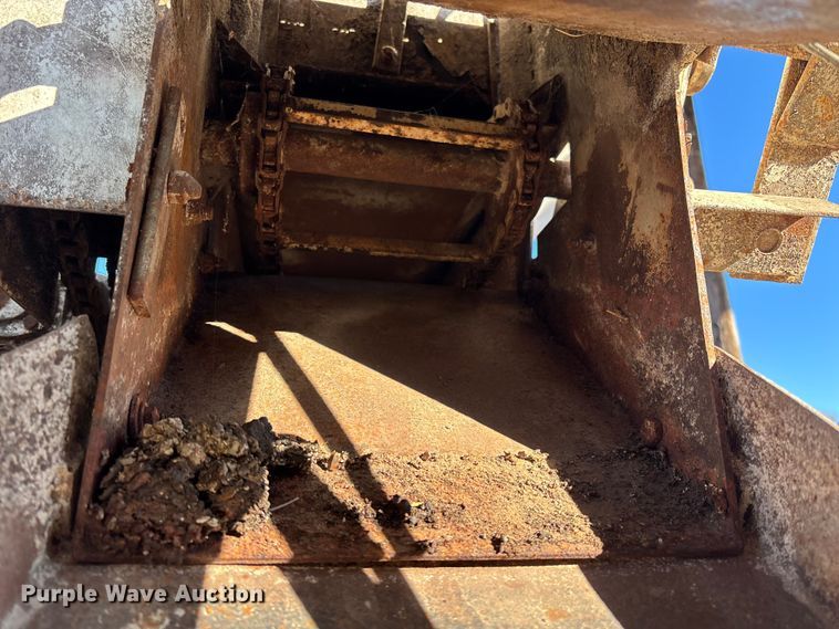 image for item DU6938 Trip Hopper range cube feeder