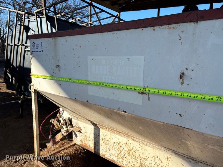 image for item DU6938 Trip Hopper range cube feeder