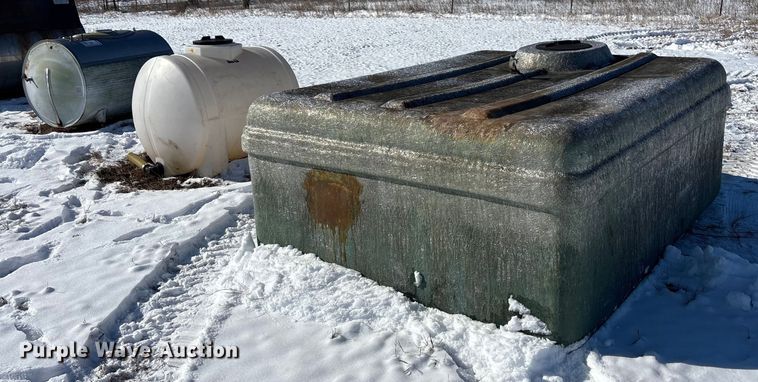 image for item DU6989 (3) tanks