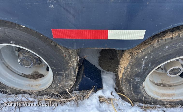 image for item DU6992 1961 Stan LB32 mixing trailer