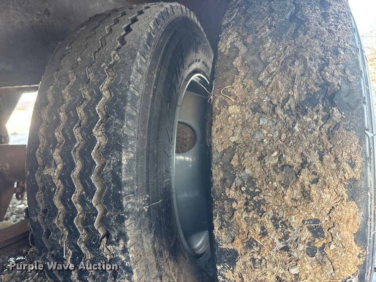 image for item DU6992 1961 Stan LB32 mixing trailer