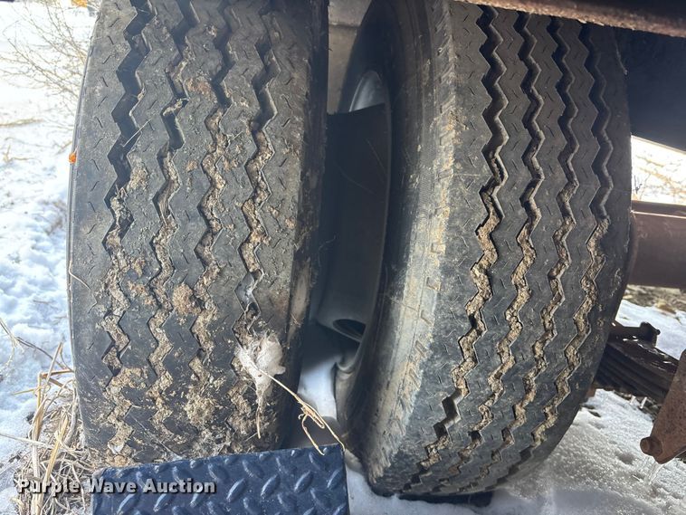 image for item DU6992 1961 Stan LB32 mixing trailer