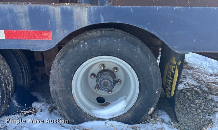 image for item DU6992 1961 Stan LB32 mixing trailer