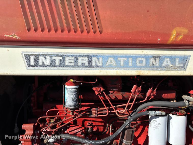 image for item DW7391 International Harvester 966 Farmall tractor