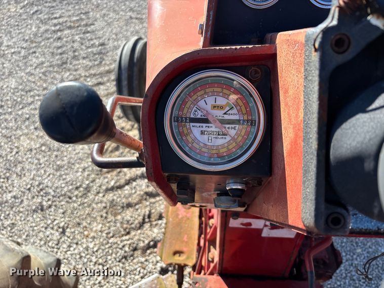 image for item DW7391 International Harvester 966 Farmall tractor