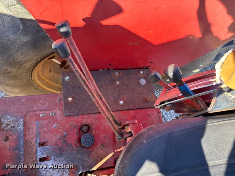 image for item DW7391 International Harvester 966 Farmall tractor