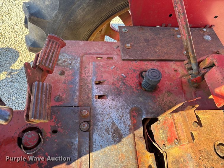 image for item DW7391 International Harvester 966 Farmall tractor
