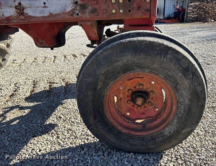 image for item DW7391 International Harvester 966 Farmall tractor