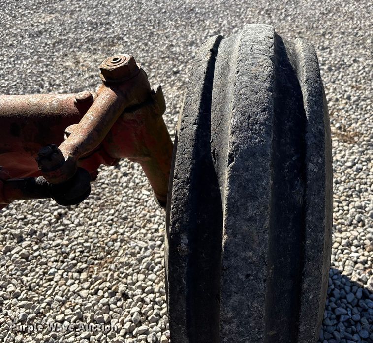 image for item DW7391 International Harvester 966 Farmall tractor