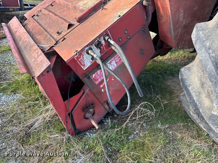 image for item DW7403 1989 Case IH 1660 RWA combine