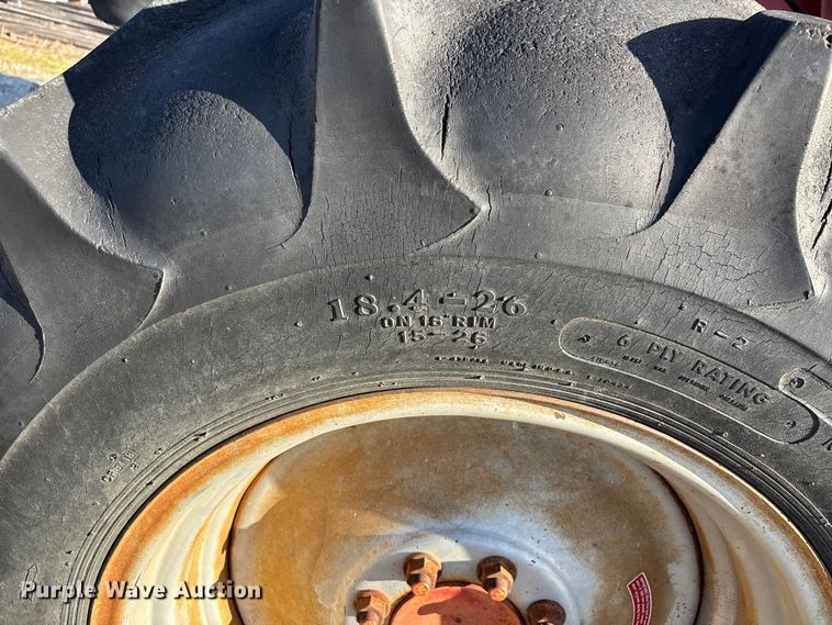 image for item DW7403 1989 Case IH 1660 RWA combine