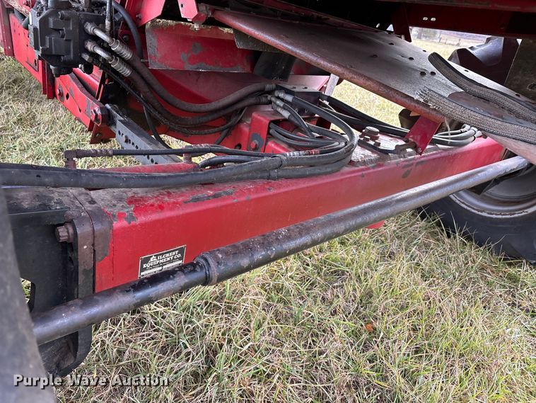 image for item DW7404 1986 Case IH 1660 RWA combine