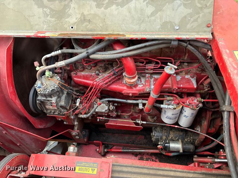 image for item DW7404 1986 Case IH 1660 RWA combine