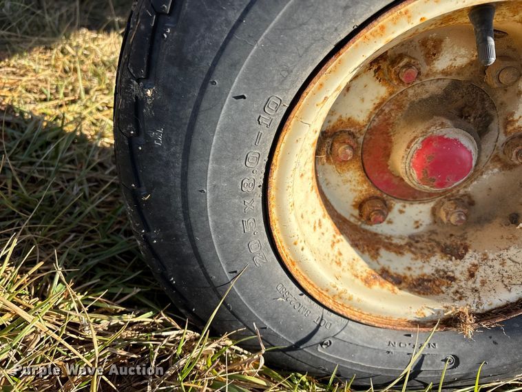 image for item DW7405 Case IH 1020 flex head