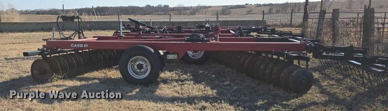 image for item DZ3800 Case IH RMX340 tandem disk