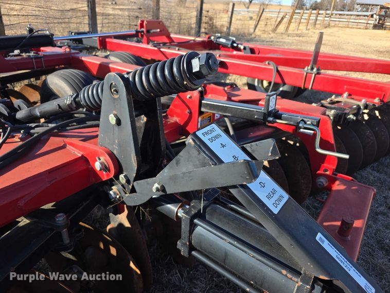 image for item DZ3800 Case IH RMX340 tandem disk