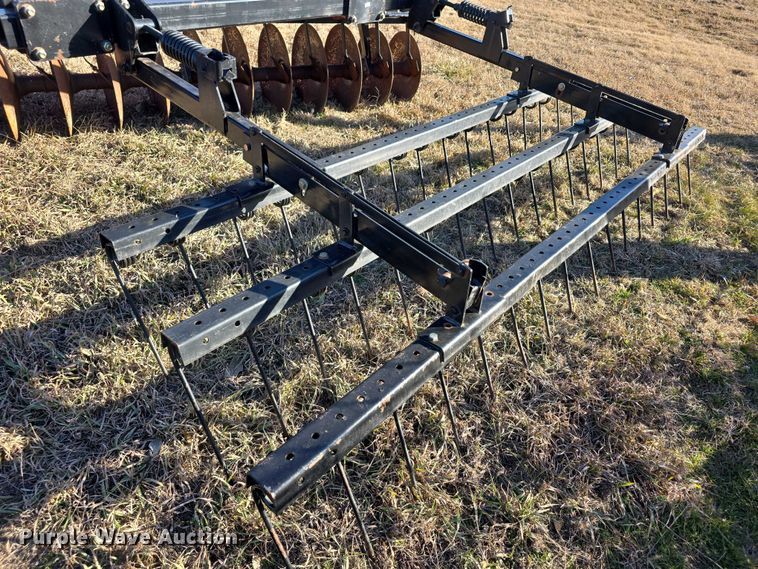 image for item DZ3800 Case IH RMX340 tandem disk