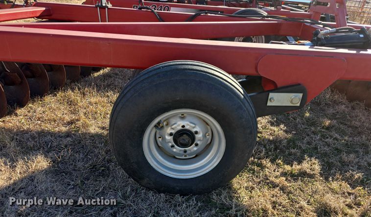 image for item DZ3800 Case IH RMX340 tandem disk