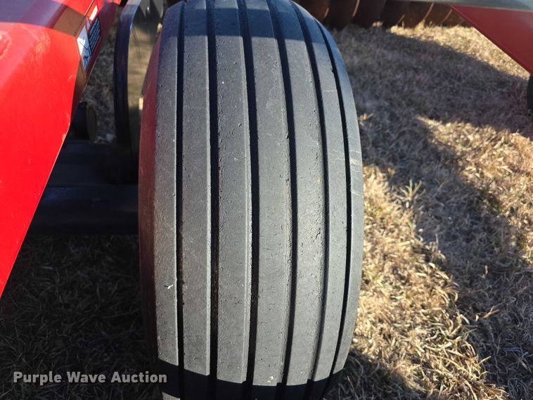 image for item DZ3800 Case IH RMX340 tandem disk