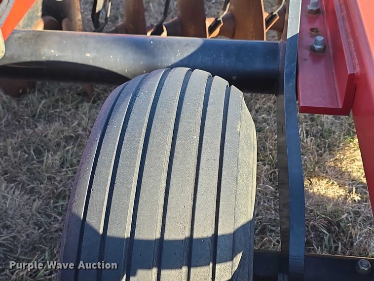 image for item DZ3800 Case IH RMX340 tandem disk