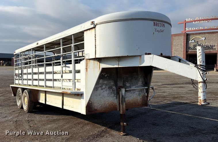 image for item EA7835 Bruton Easy pull livestock trailer