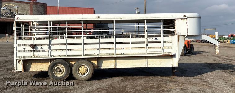 image for item EA7835 Bruton Easy pull livestock trailer