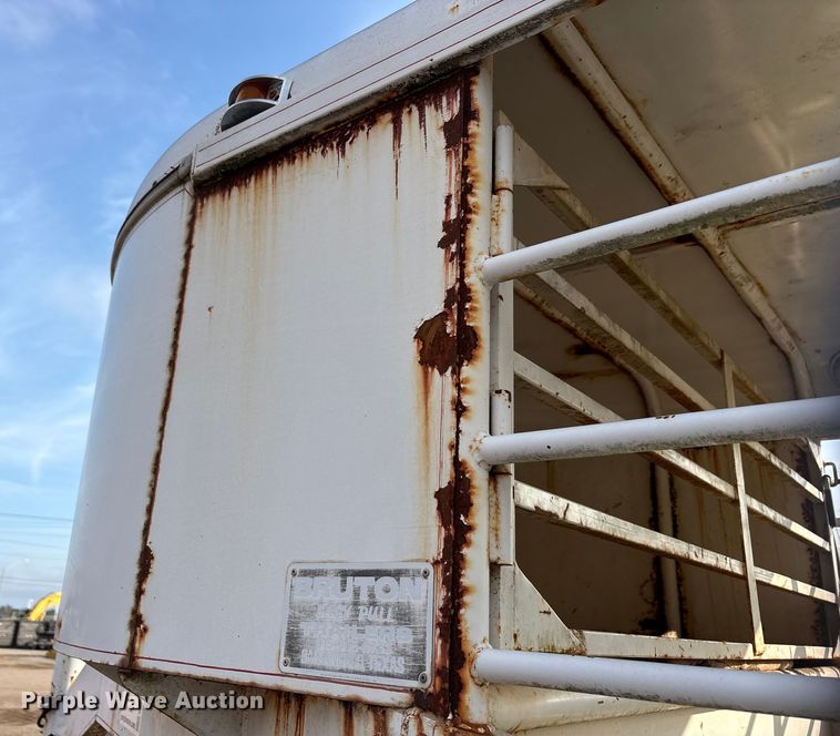 image for item EA7835 Bruton Easy pull livestock trailer