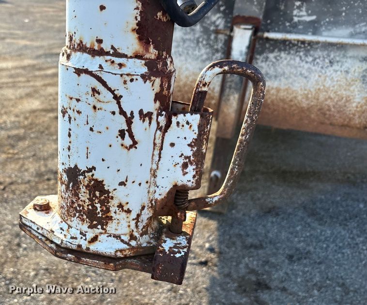 image for item EA7835 Bruton Easy pull livestock trailer