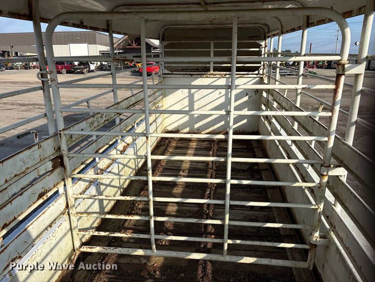 image for item EA7835 Bruton Easy pull livestock trailer