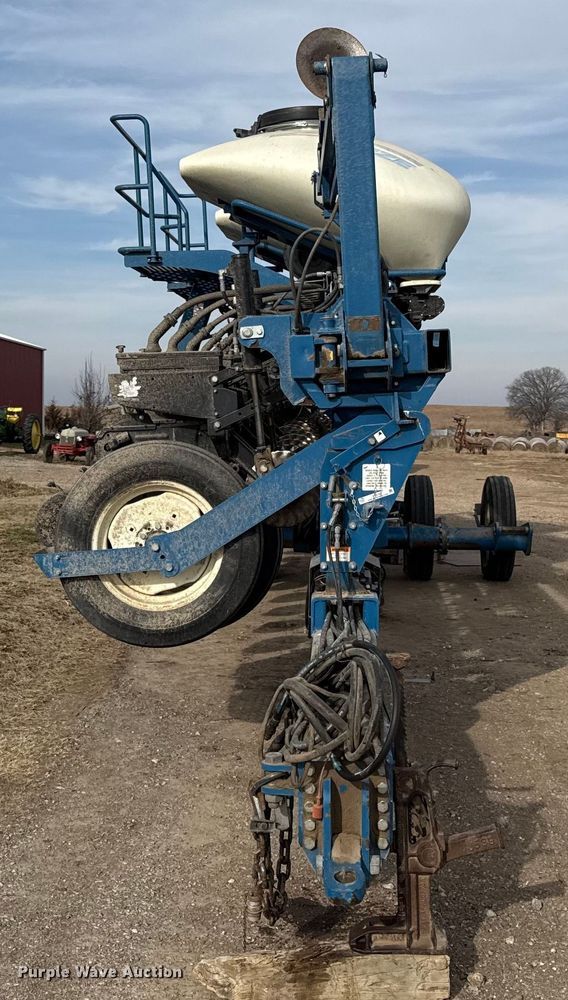 image for item EN0183 Kinze 3660 no-till planter