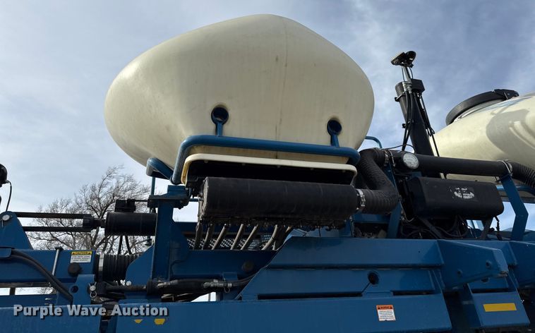 image for item EN0183 Kinze 3660 no-till planter