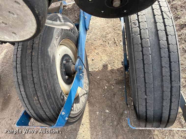 image for item EN0183 Kinze 3660 no-till planter