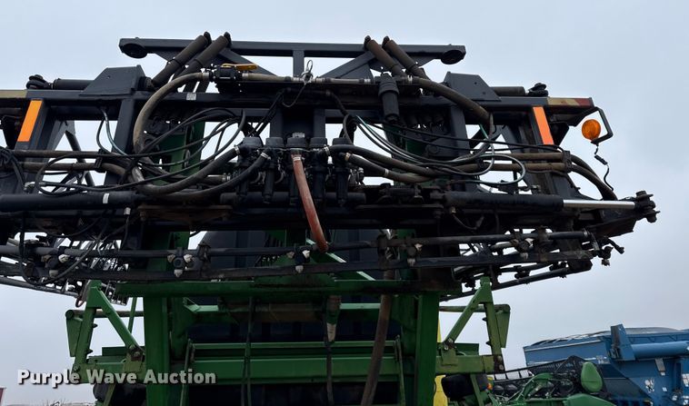 image for item EN0184 2005 John Deere 4720 sprayer