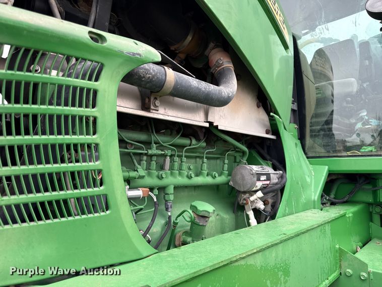 image for item EN0184 2005 John Deere 4720 sprayer